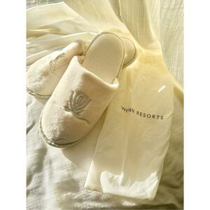 Wynn hotel cream Terri cloth slippers